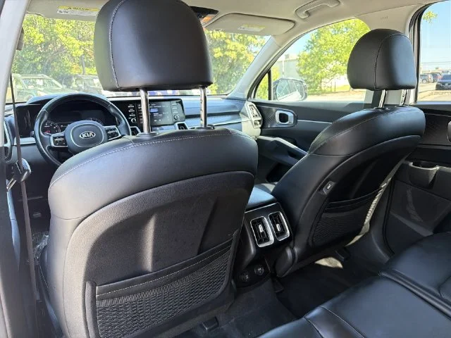 Used 2021 White Kia S image 35