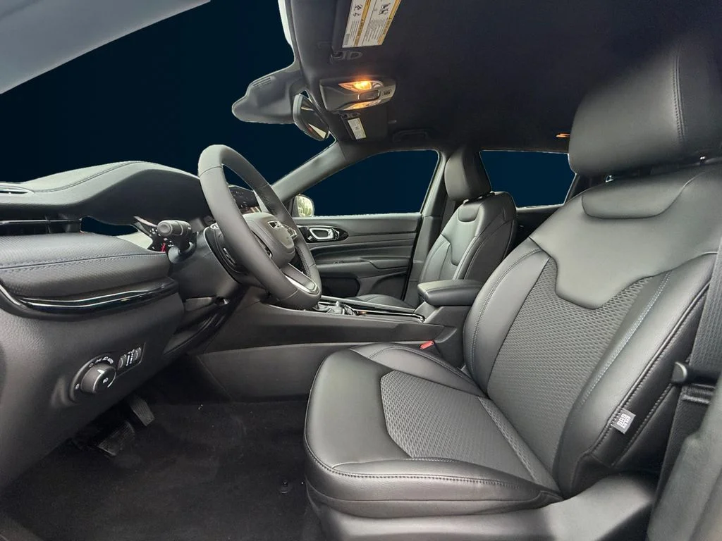 New 2026 Silver Jeep Latitude image 10