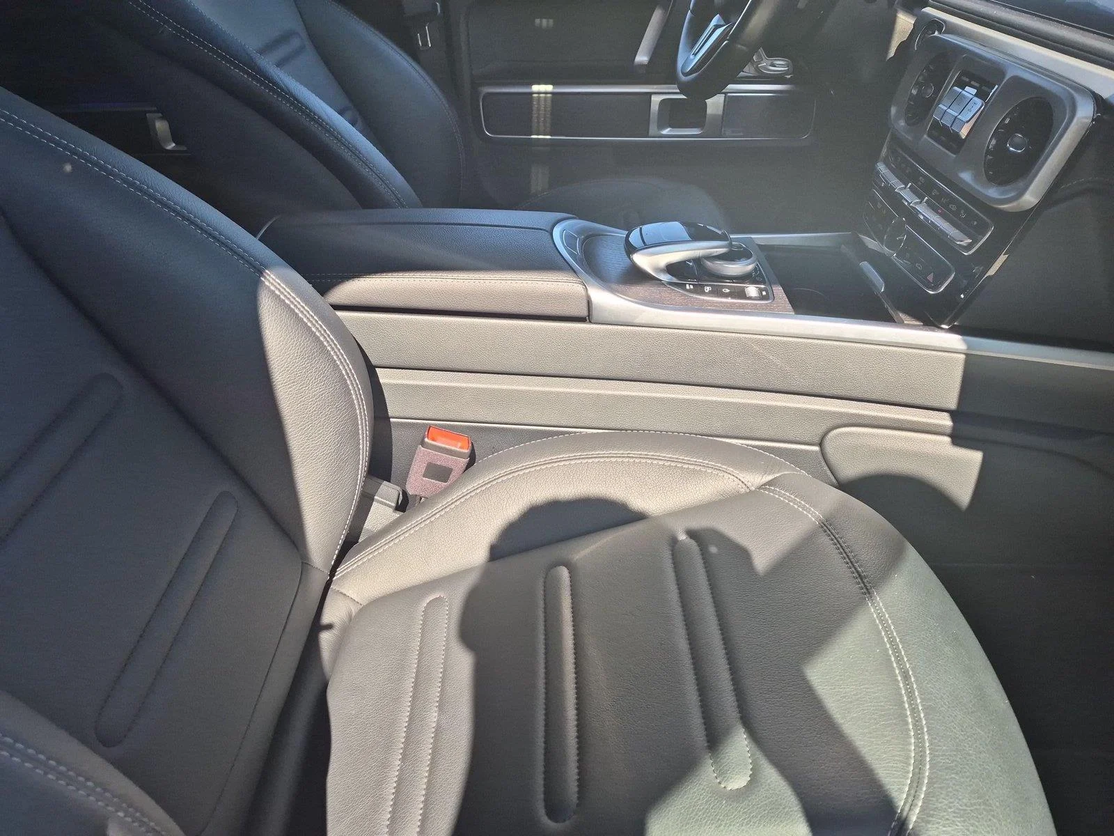 Used 2021 Polar White Mercedes-Benz G 550 image 33