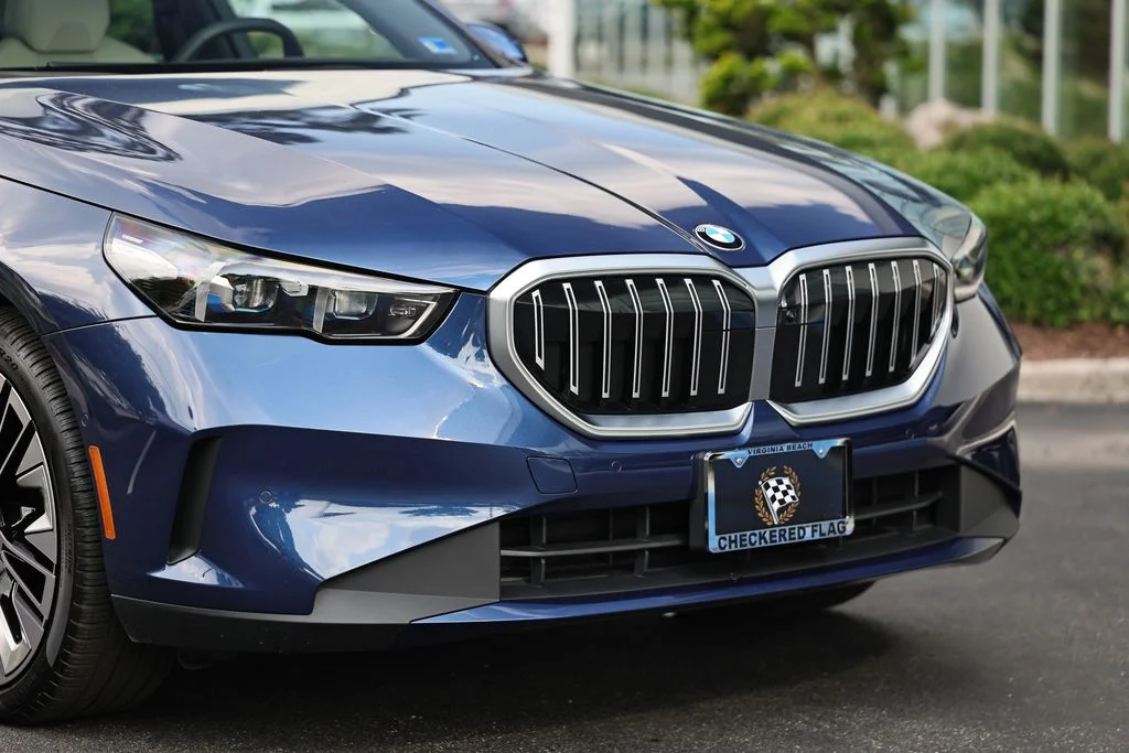Used 2026 Phytonic Blue Metallic BMW 530i image 2