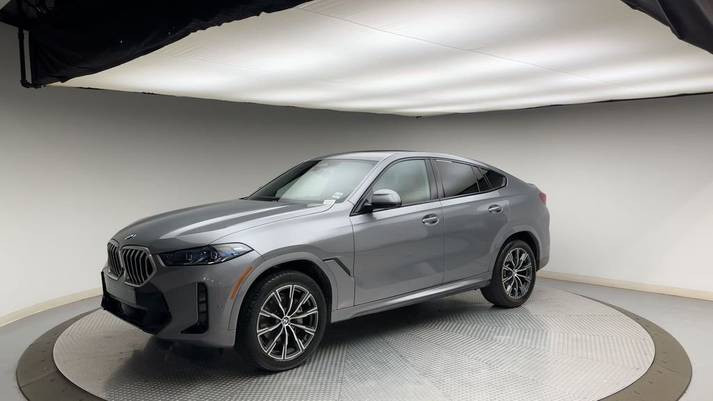Used 2024 Gray Metallic BMW xDrive40i image 6