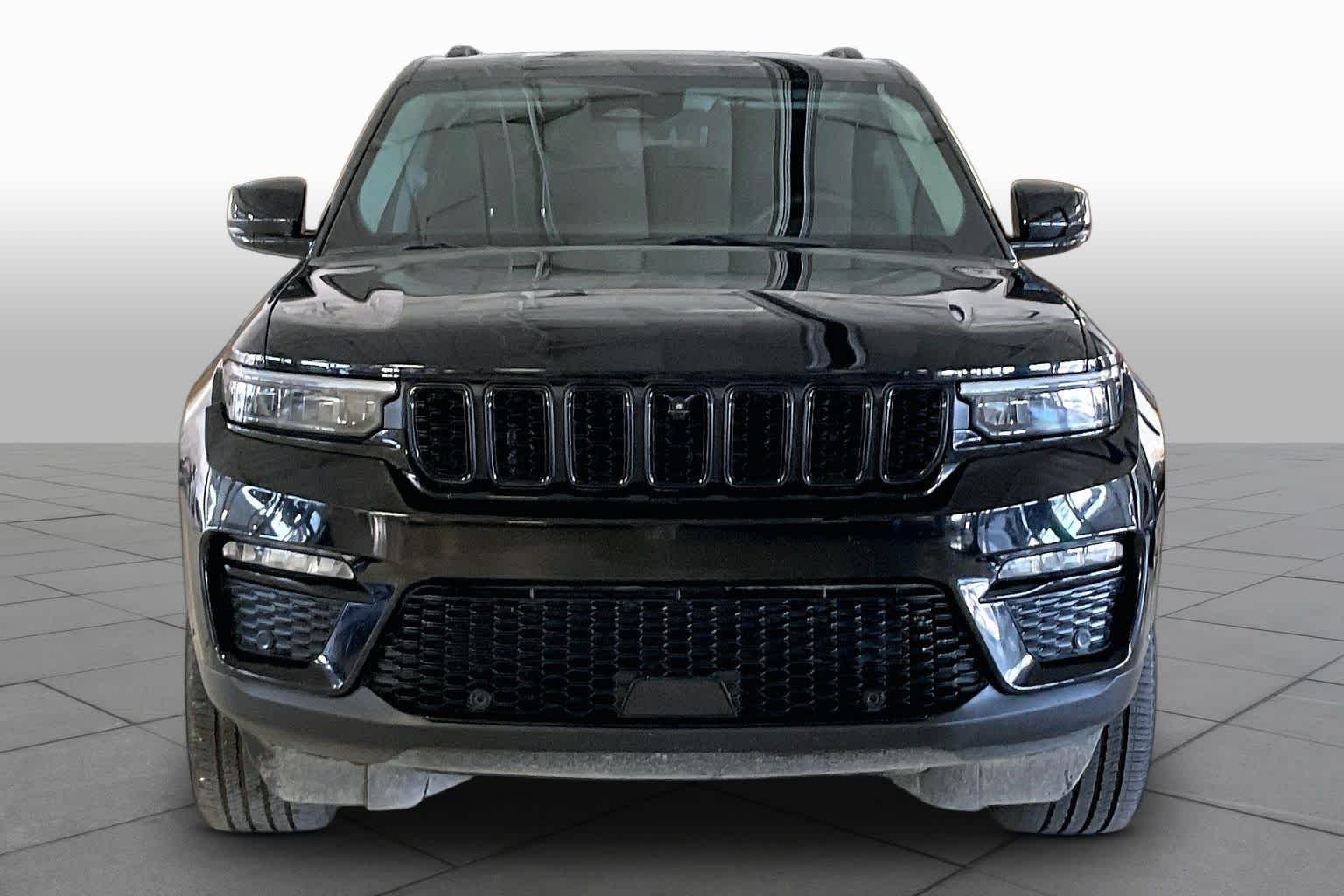 2023 Jeep Grand Cherokee 3