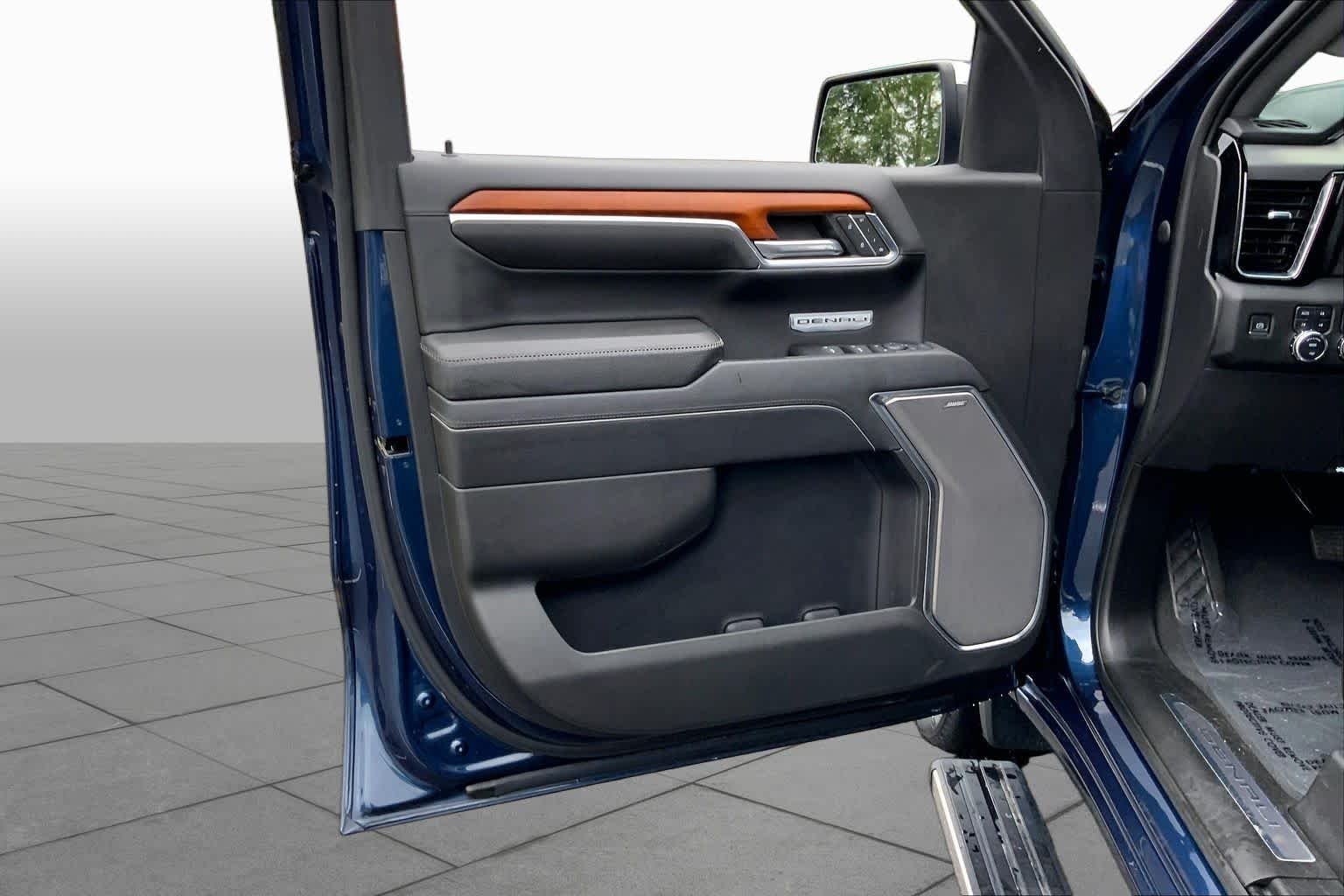 Used 2022 Pacific Blue Metallic GMC Denali image 21