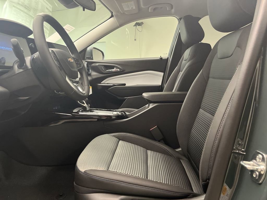 2026 Chevrolet Trax LT - Photo 11