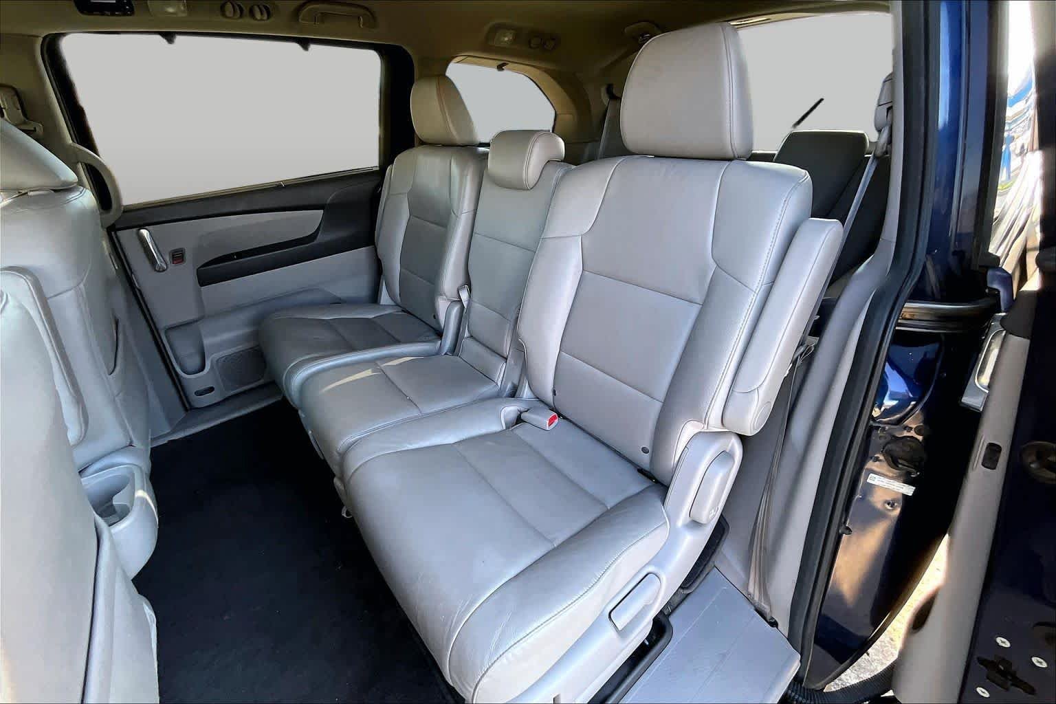 Used 2016 Obsidian Blue Pearl Honda EX-L image 20
