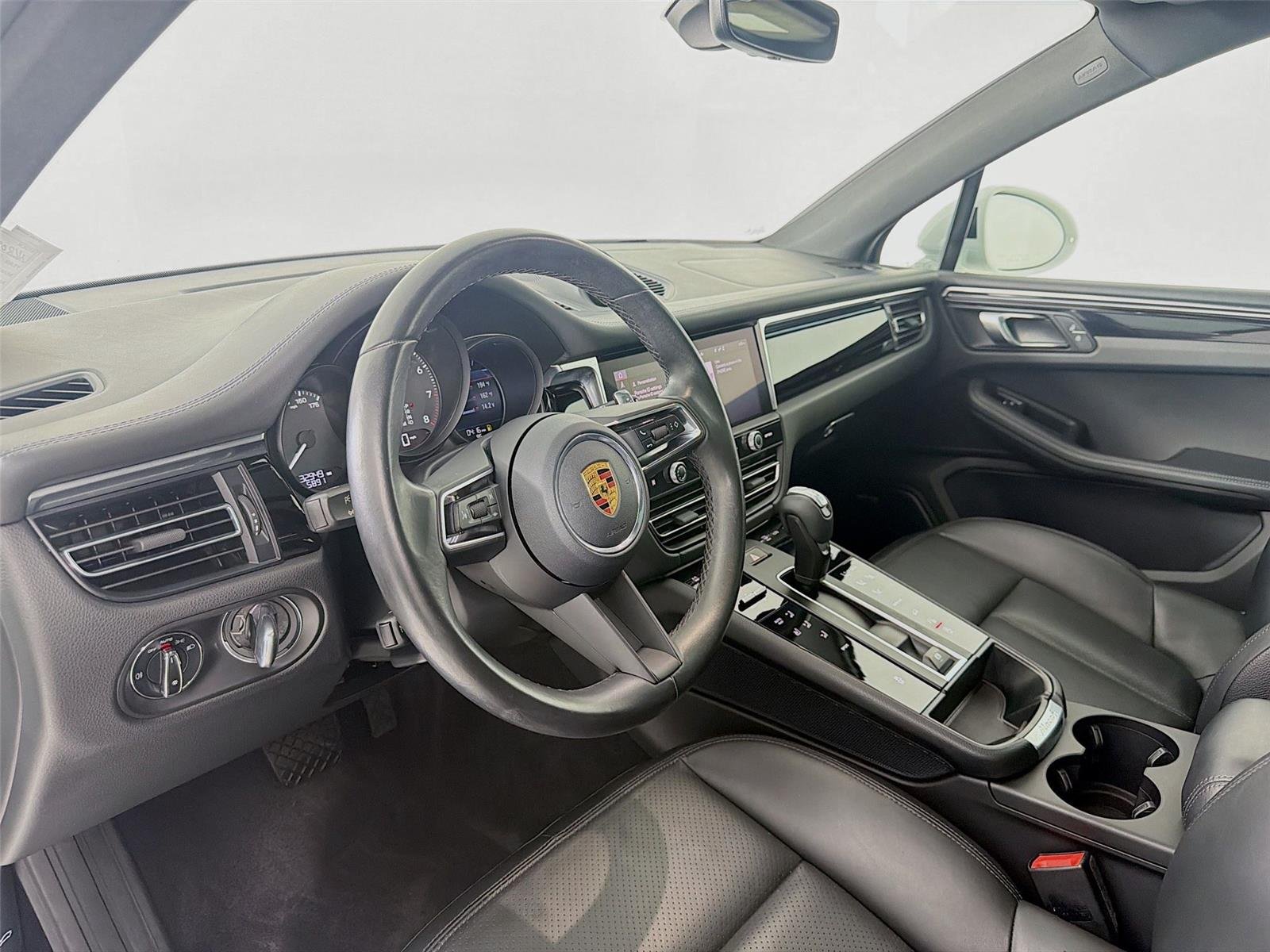 Used 2022 White Porsche  image 4