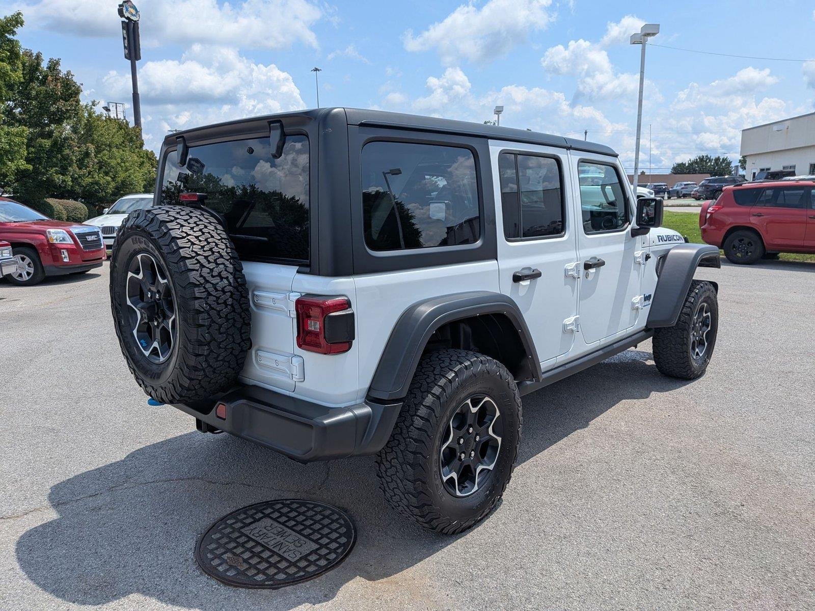Used 2023 Bright White Clearcoat Jeep Rubicon image 5