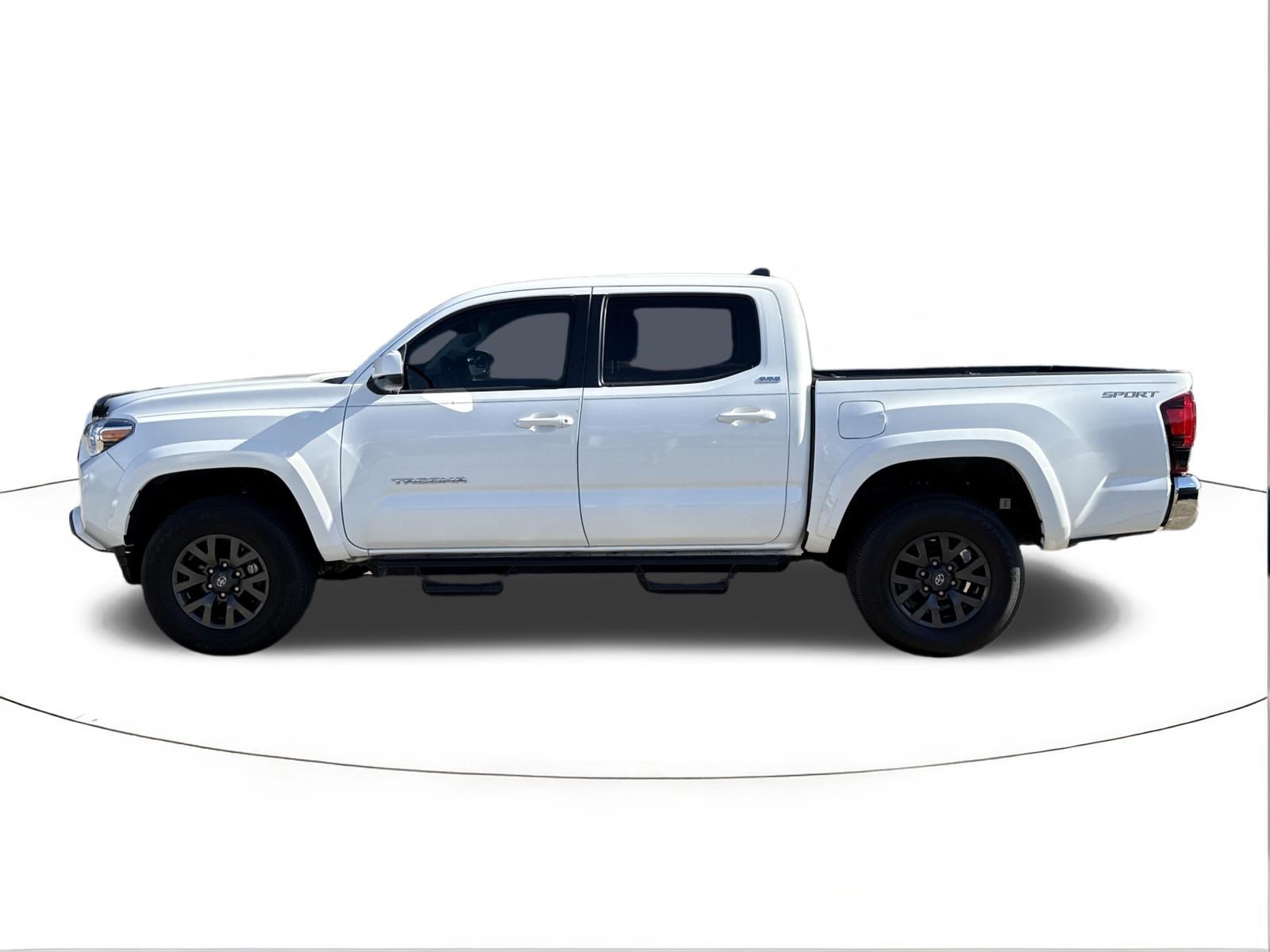 Used 2023 Ice Cap Toyota SR5 image 6