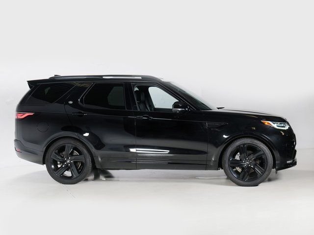 Certified Used 2025 Santorini Black Metallic Land Rover Dynamic SE image 32