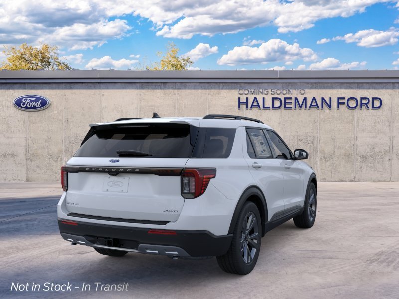 New 2026 Space White Metallic Ford Active image 8