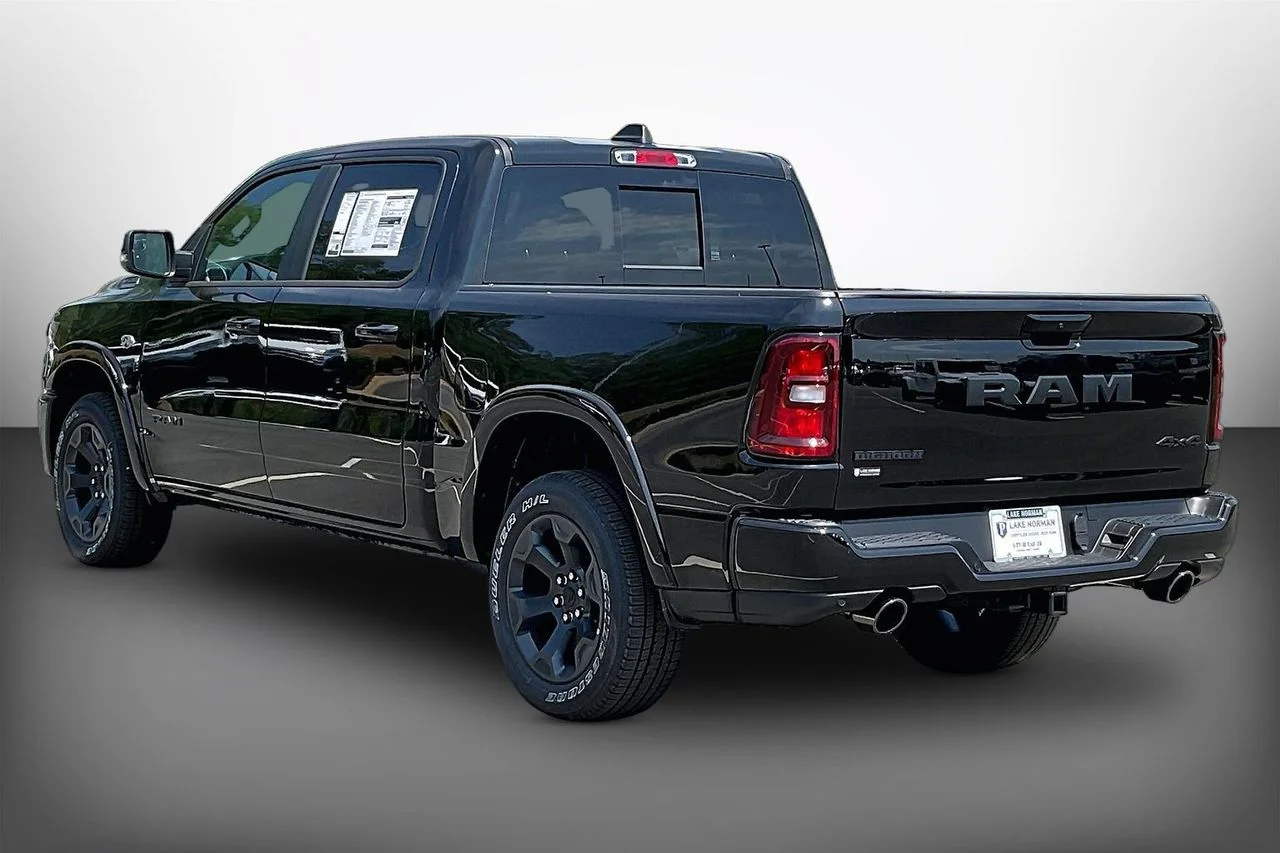 New 2026 Diamond Black Crystal Pearlcoat RAM Big Horn/Lone Star image 6
