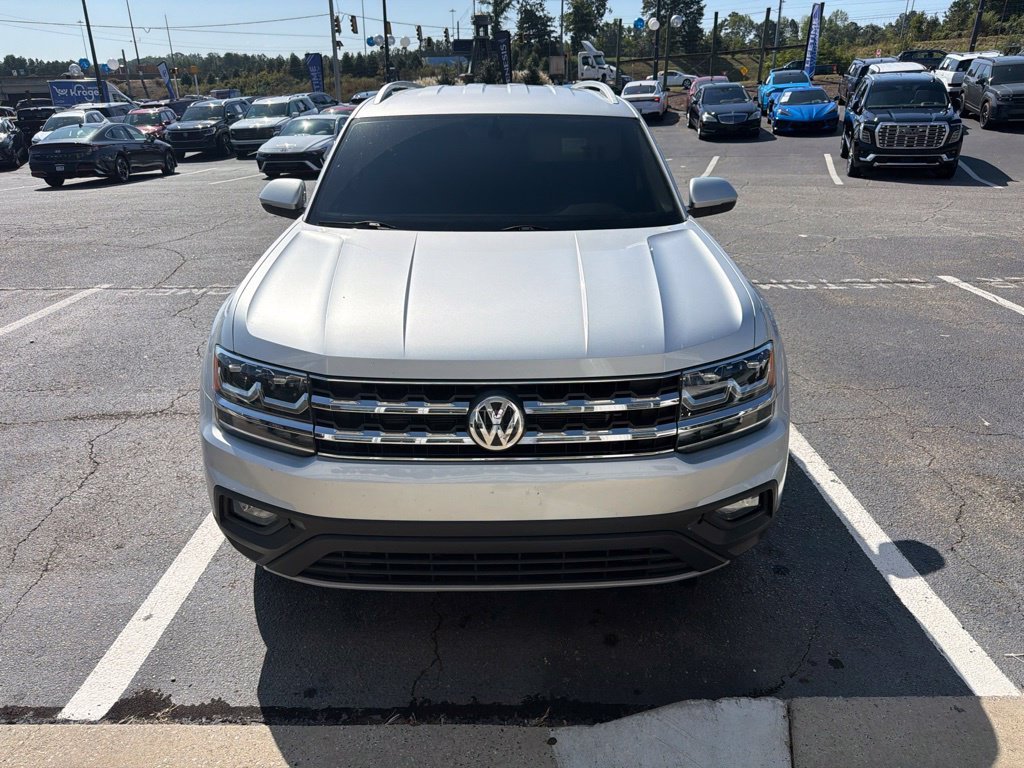 Used 2019  Volkswagen 3.6L V6 SE image 1