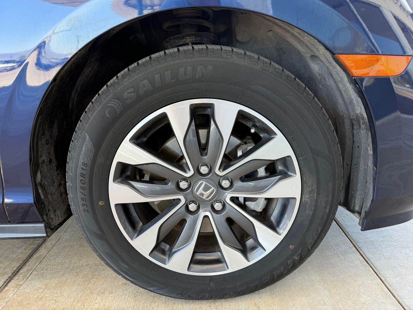 2024 Honda Odyssey EX-L - Photo 47