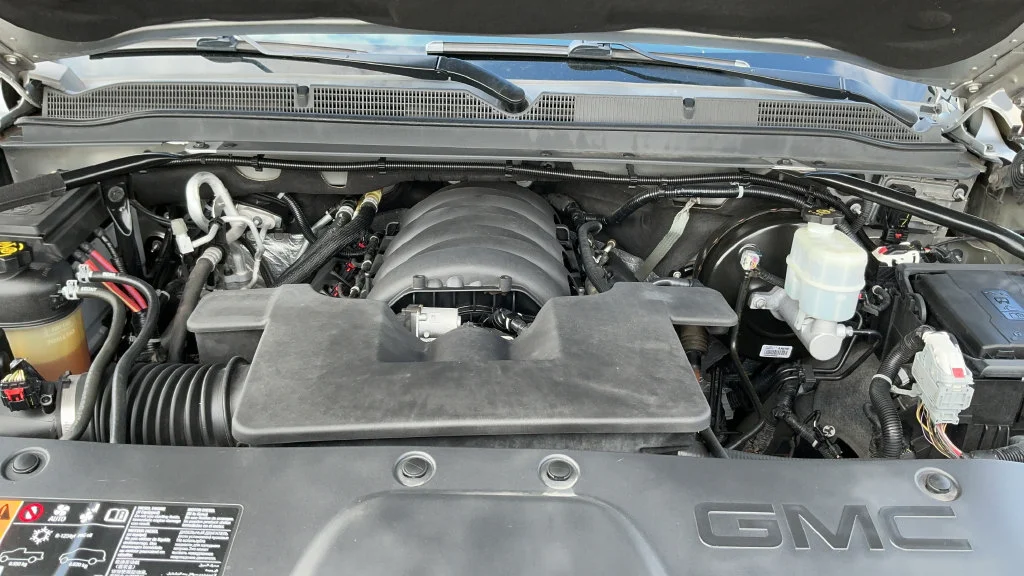 Used 2020 QUICKSILVER METALLIC GMC Denali image 24