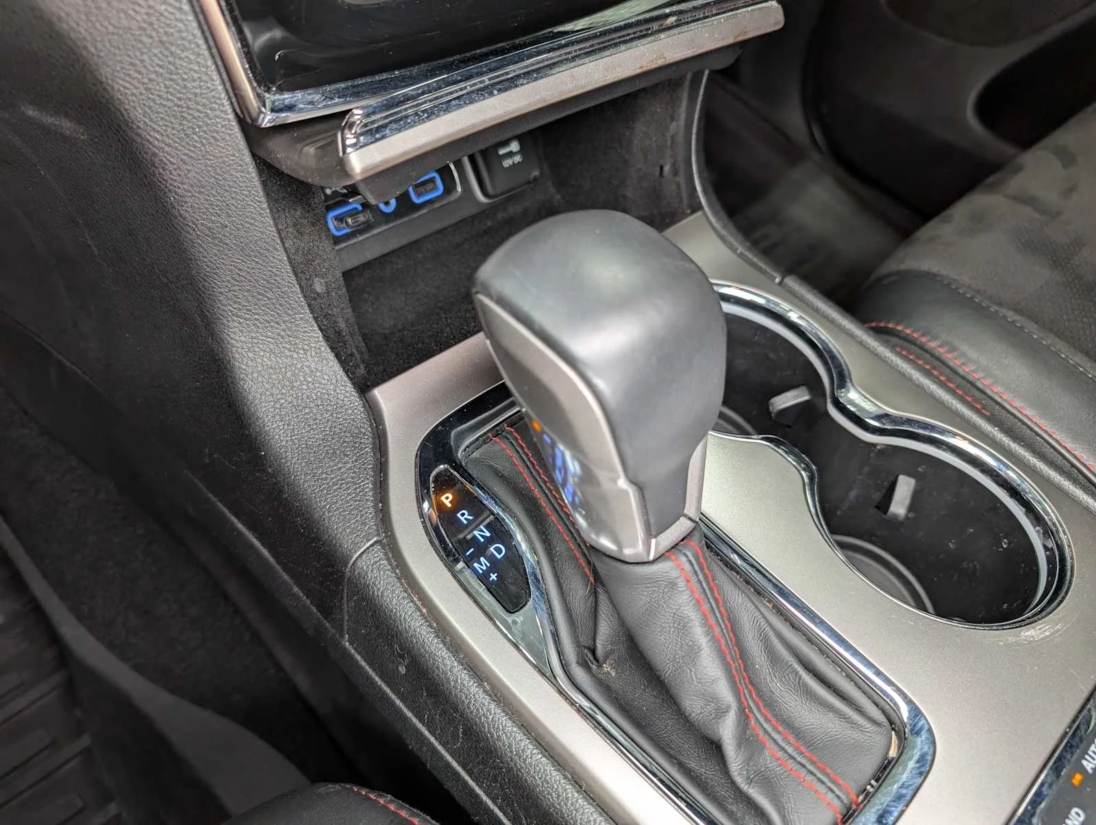 Used 2019 Granite Crystal Metallic Clearcoat Jeep Trailhawk image 31