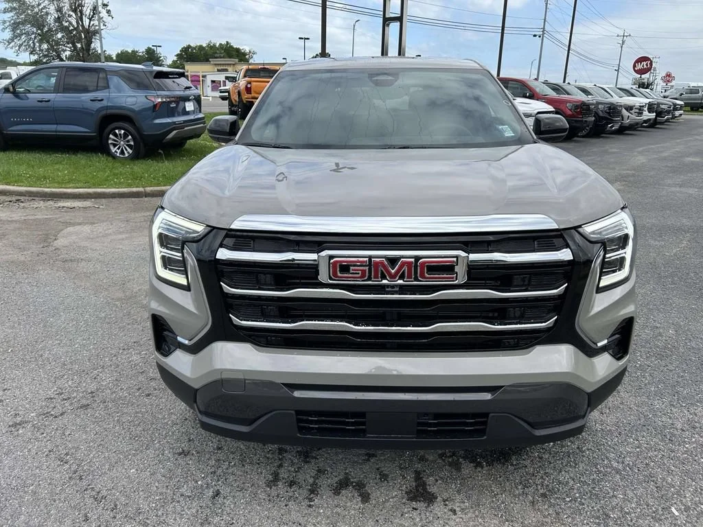 New 2027 Riverstone Metallic GMC Elevation image 9