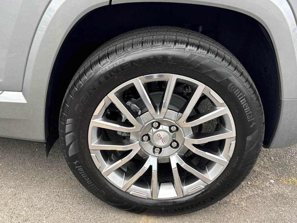 New 2027 Sterling Metallic GMC Denali image 10