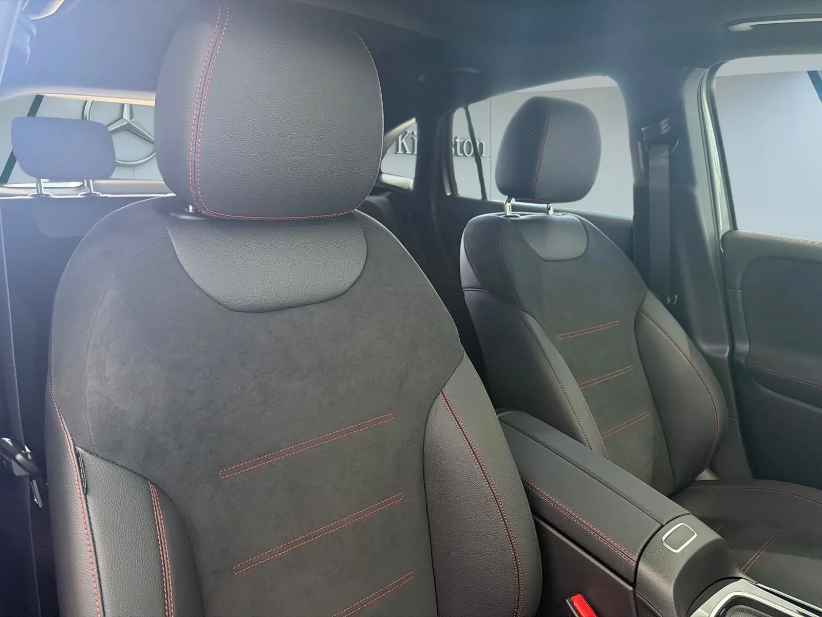 New 2026 Grey Mercedes-Benz GLA 250 image 3