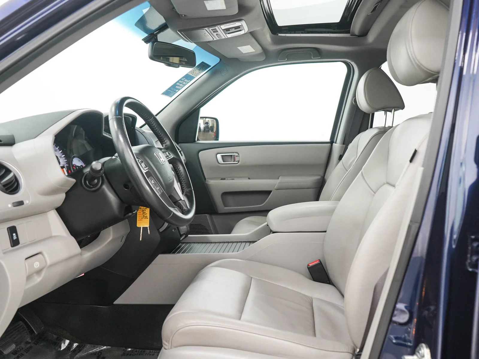 Used 2014 Obsidian Blue Pearl Honda EX-L image 23
