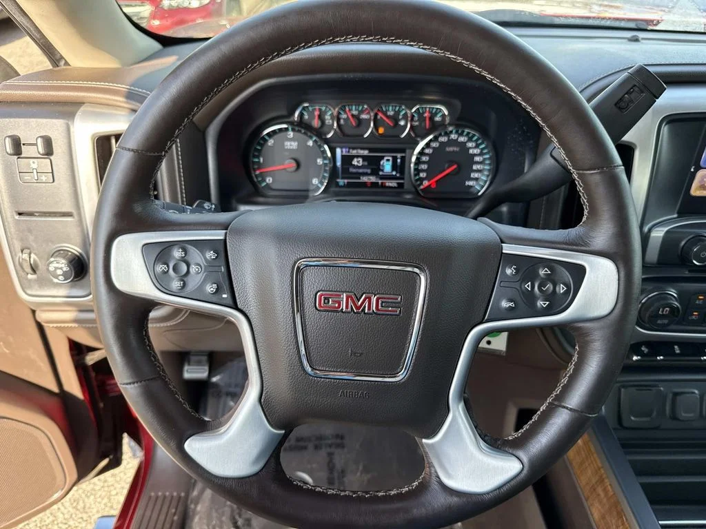 Used 2018 Red GMC SLT image 42