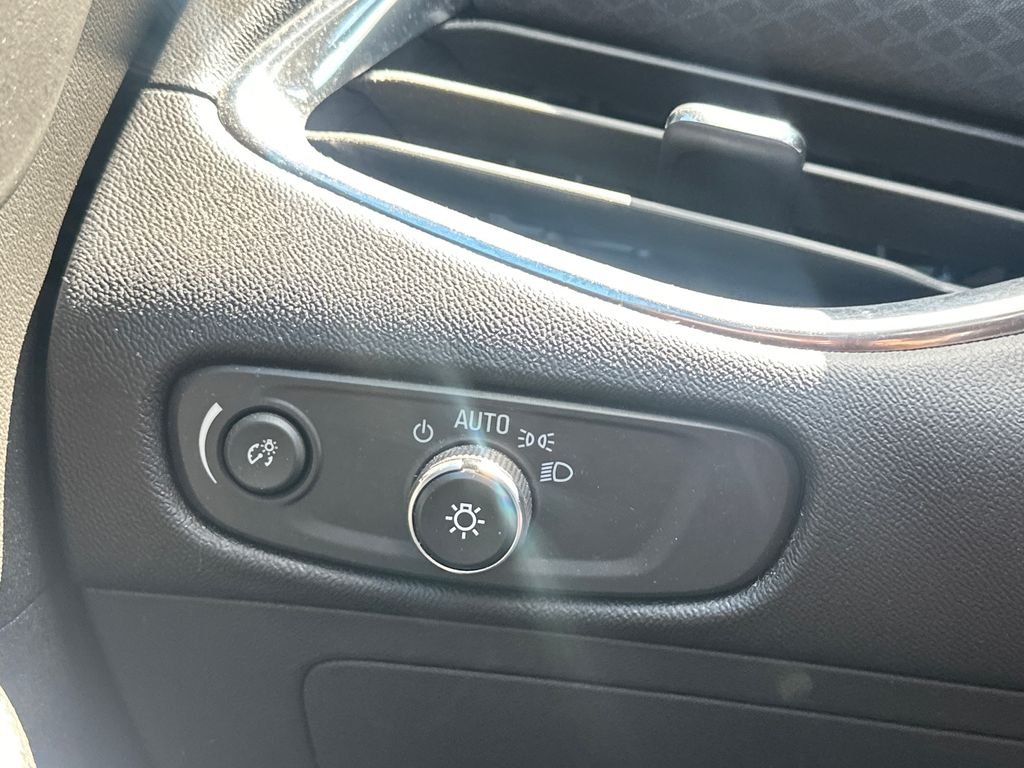 Used 2018 Black Chevrolet LT image 44