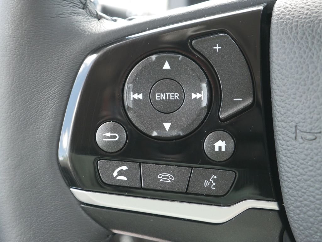 Used 2022 White Honda Touring image 31