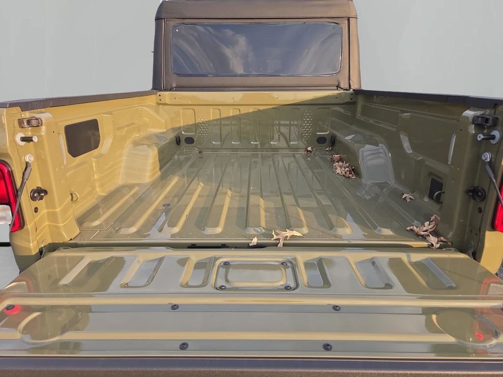 New 2025 41 Exterior Paint Jeep Sport S image 32