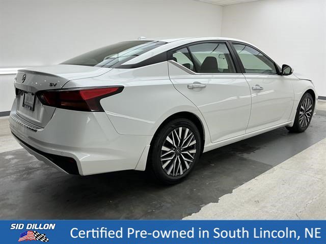 Used 2023 Pearl White Tricoat Nissan 2.5 SV image 4