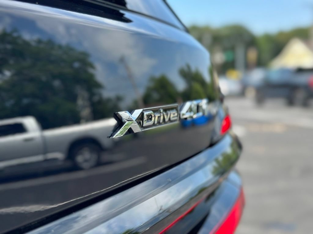 New 2027 Carbon Black Metallic BMW xDrive40i image 12