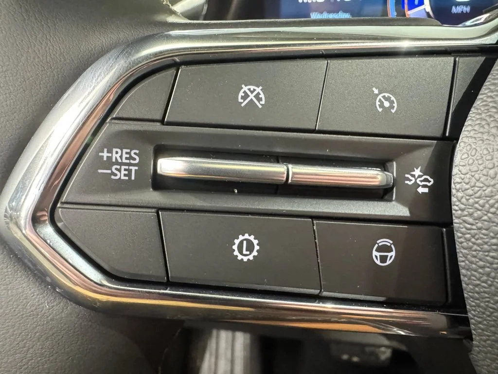 New 2027 Mosaic Black Metallic Chevrolet Z71 image 20