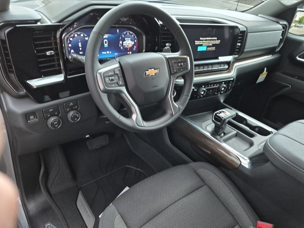 2026 Chevrolet Silverado 1500 LT - Photo 10