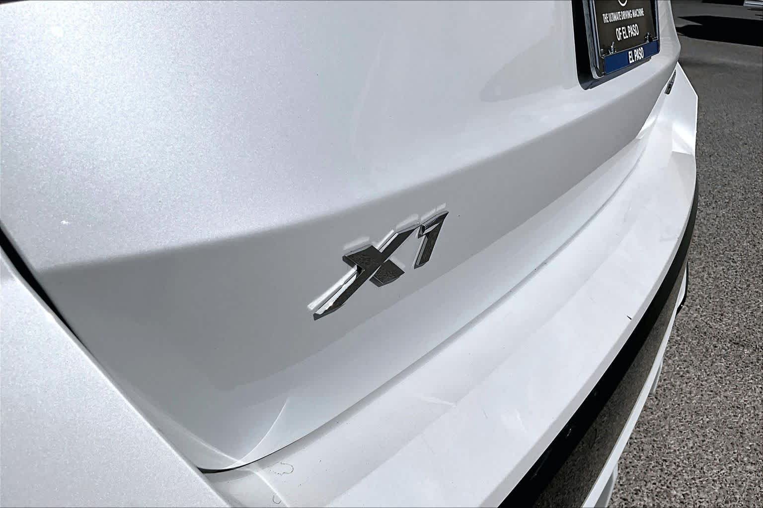 Used 2025 Alpine White BMW xDrive28i image 29