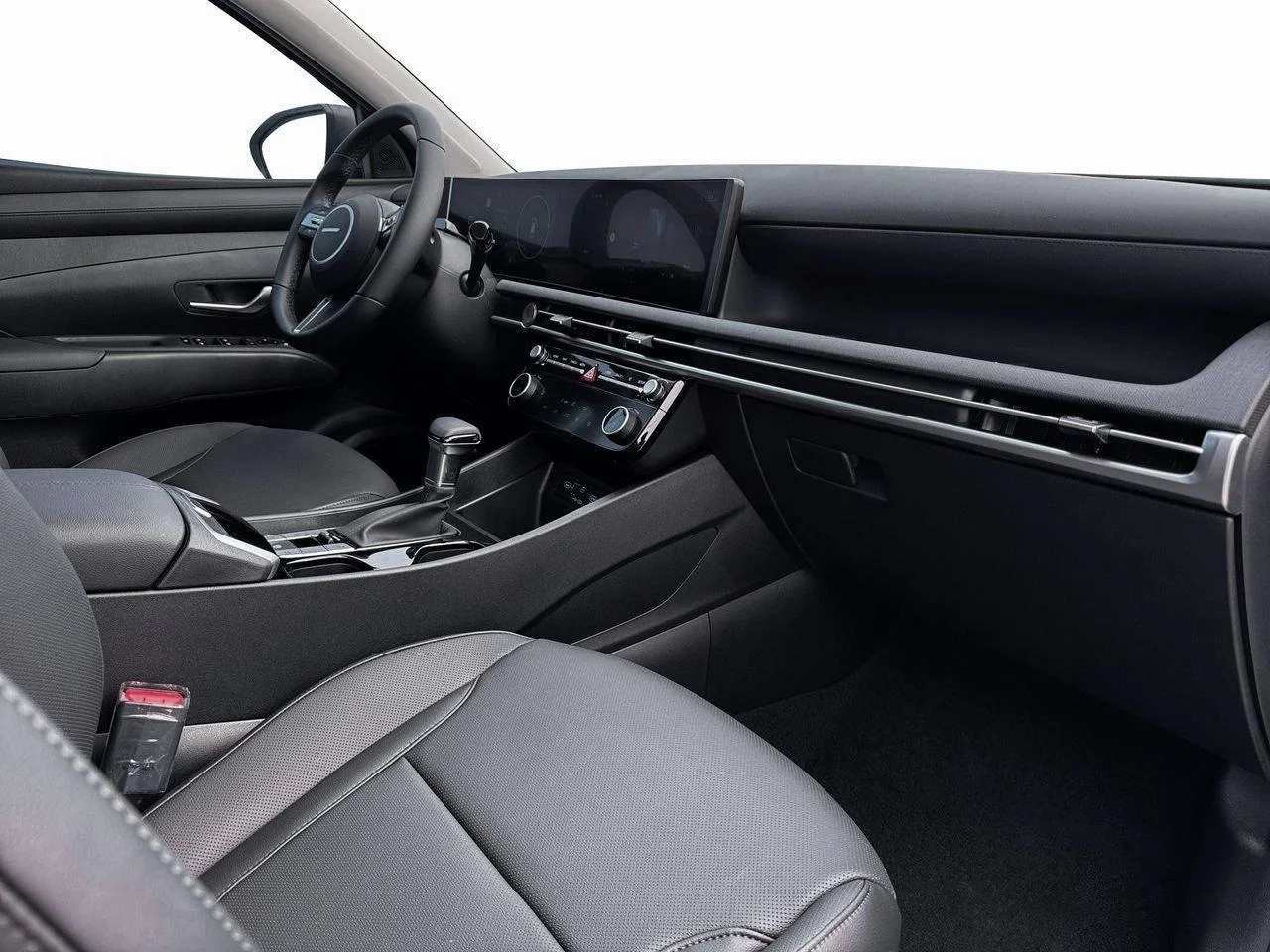 New 2026 Shimmering Silver Metallic Hyundai SEL Premium image 15