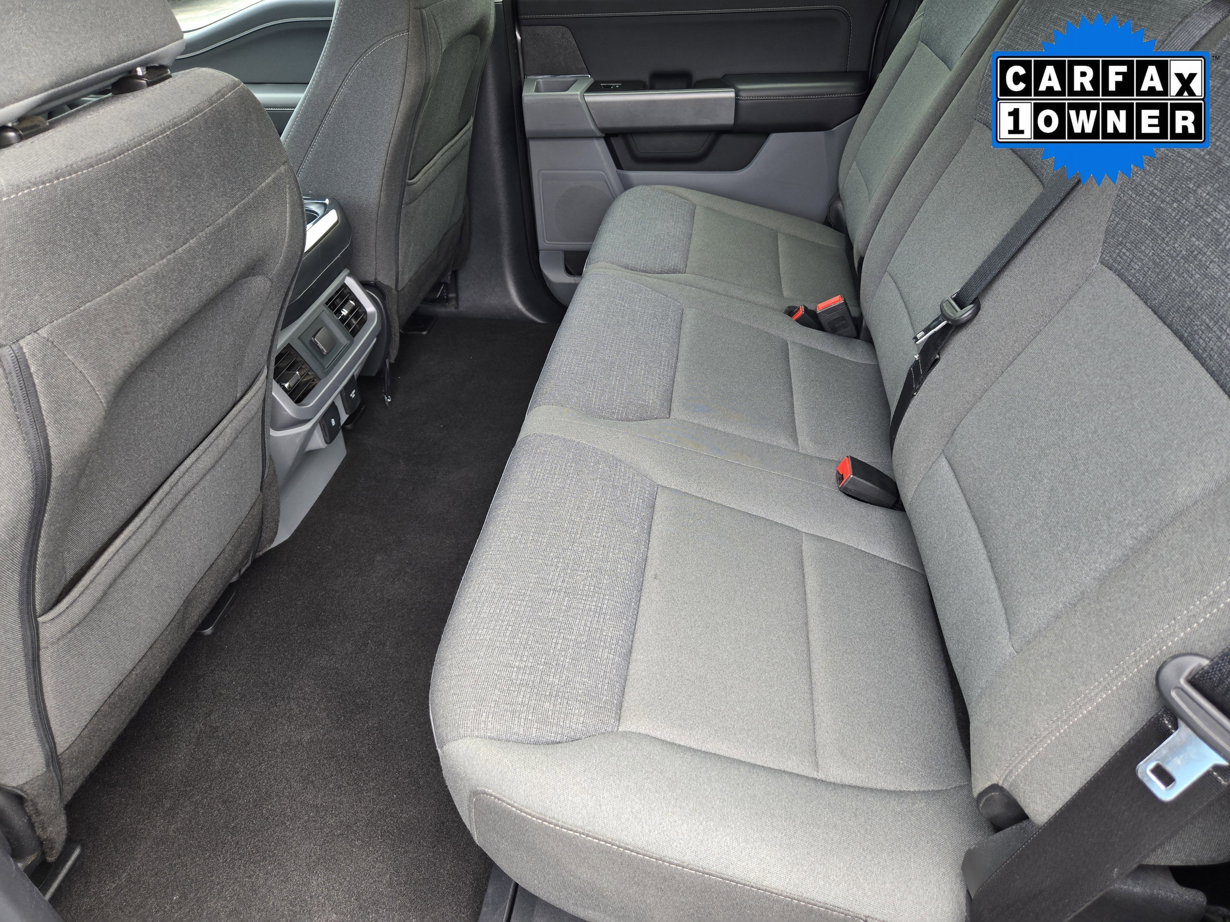 Used 2025 Gray Metallic Ford XLT image 28