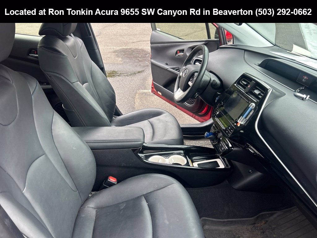 Used 2017 Hypersonic Red Toyota Three Touring image 10