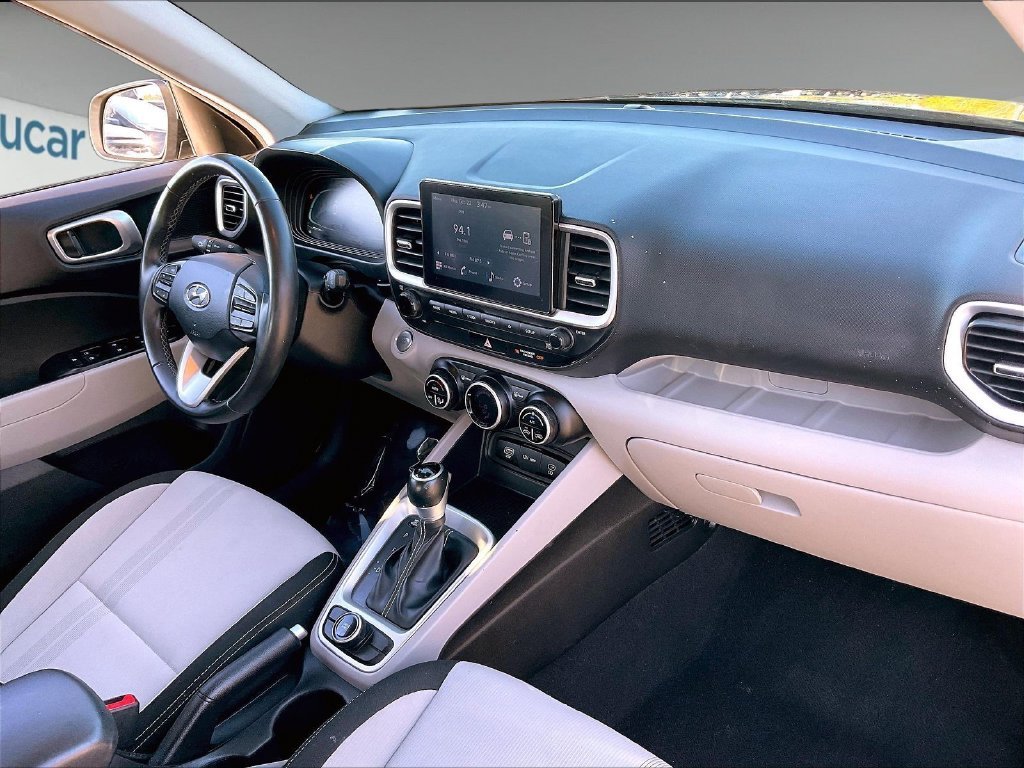 Used 2025 Onyx Black Hyundai SEL image 13