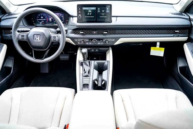 New 2026 Platinum White Pearl Honda SE image 20