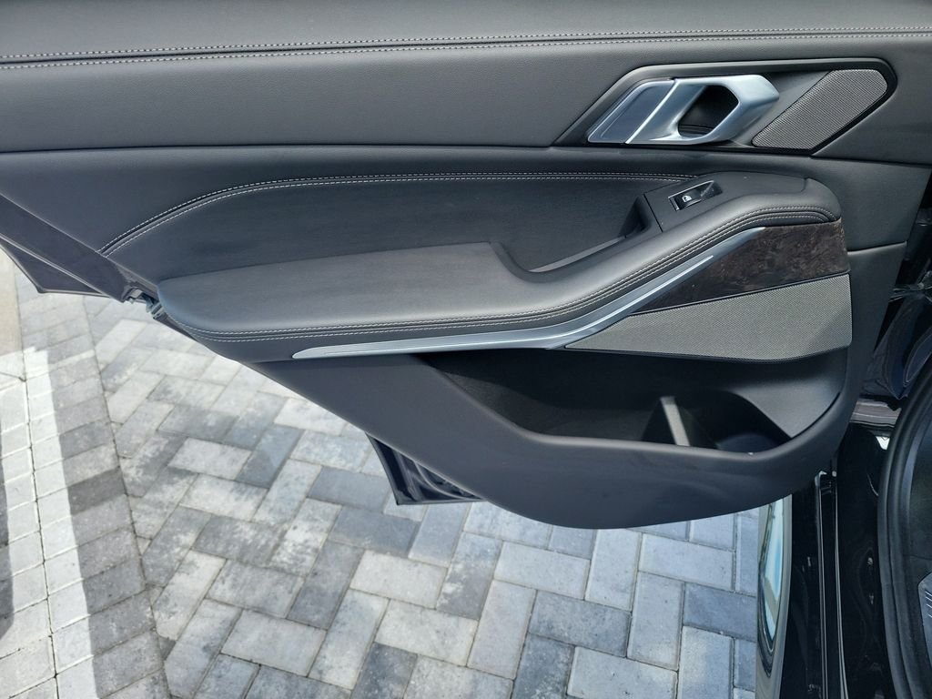 Used 2024 Black BMW sDrive40i image 22