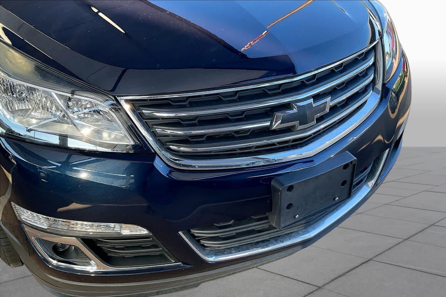 Used 2017 Blue Velvet Metallic Chevrolet LT image 28