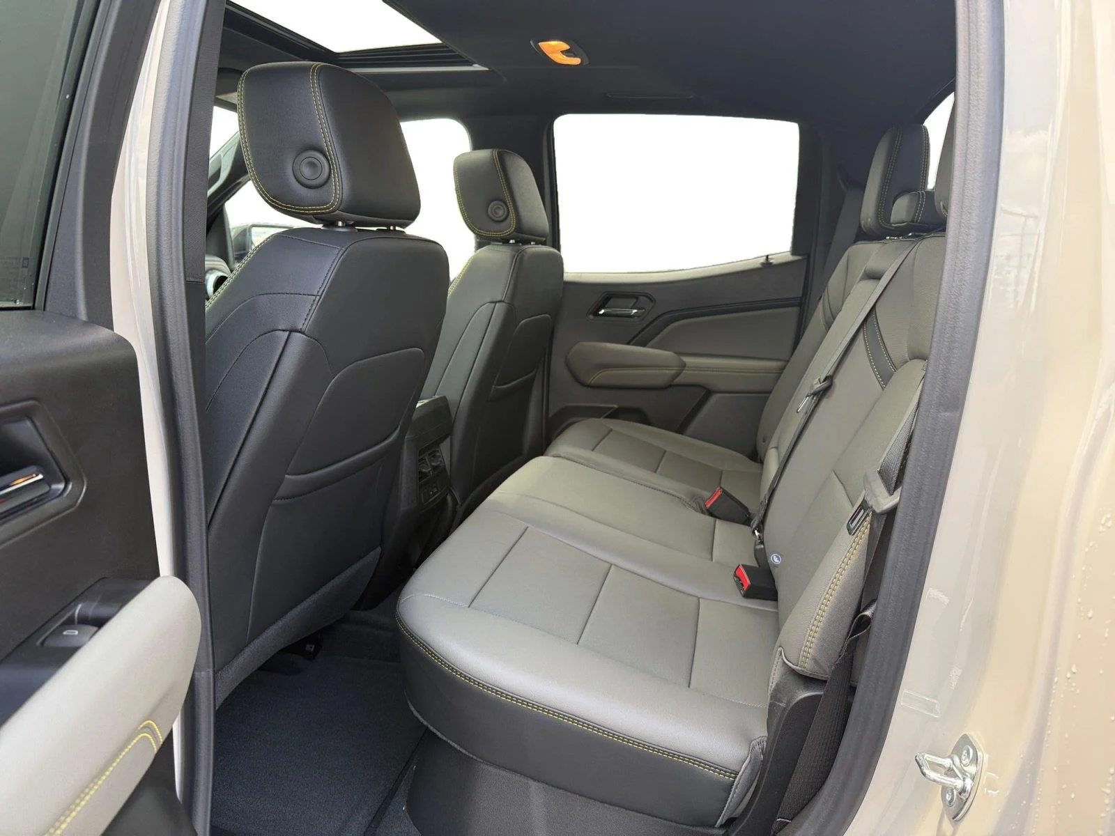 New 2026 White Sands Chevrolet ZR2 image 21