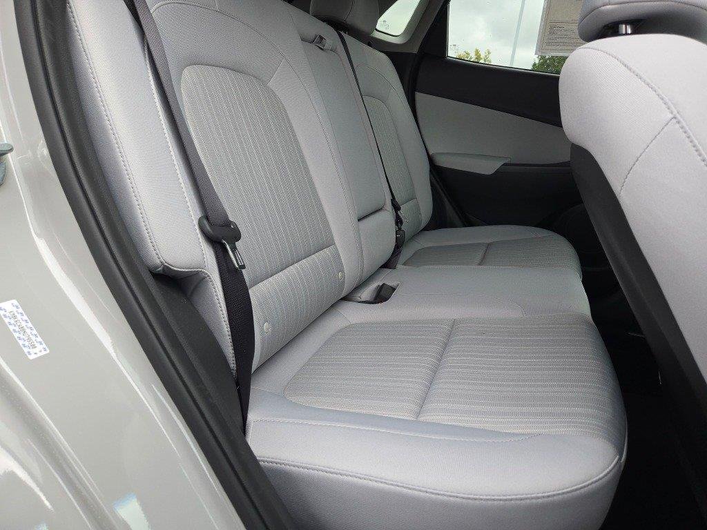 Used 2022 Thunder Gray Hyundai SEL image 7