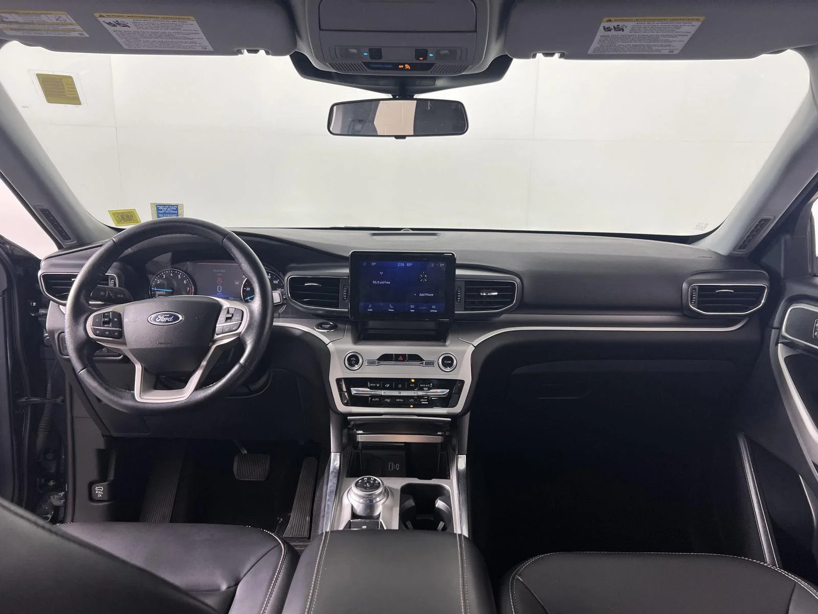 Used 2022 Stone Blue Ford XLT image 3
