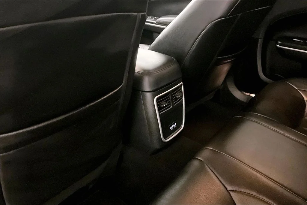 Used 2023 Black Chrysler Touring image 10