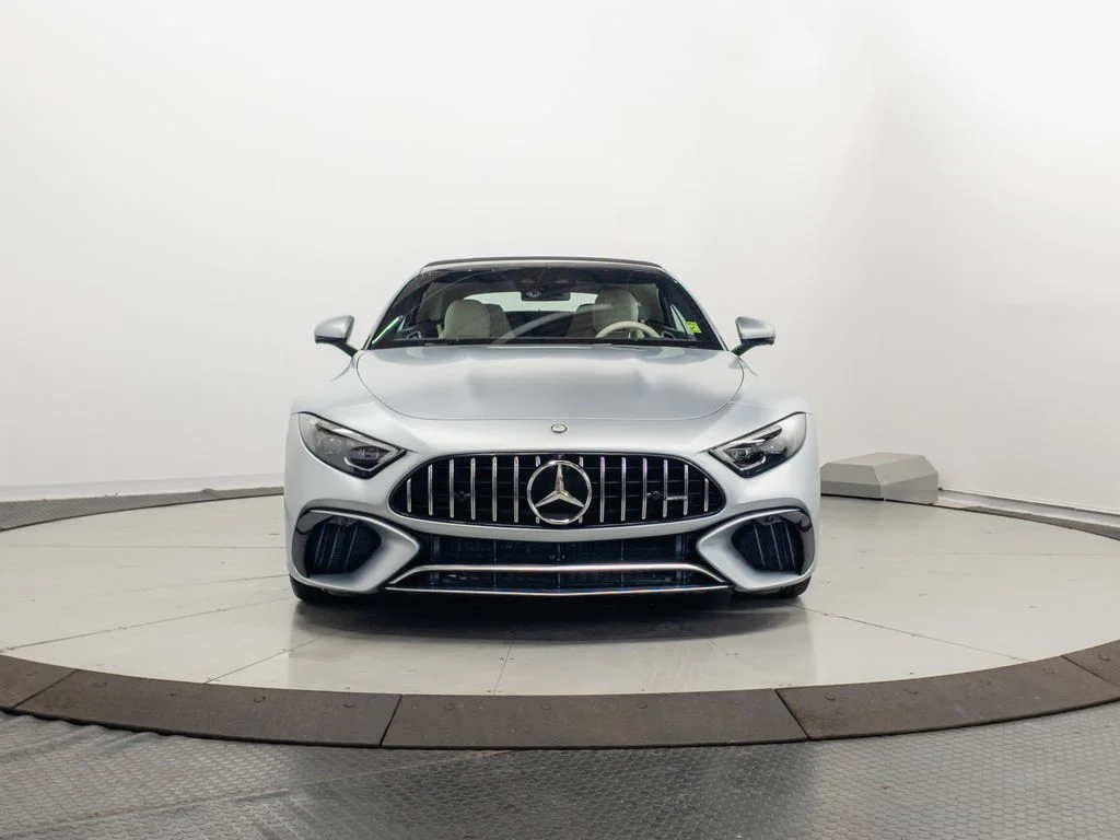 Certified Used 2025 MANUFAKTUR Cirrus Silver MAGNO Mercedes-Benz SL 63 AMG® image 2