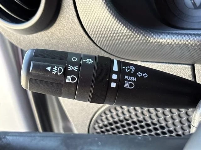 Used 2009 Silver Jeep X image 25