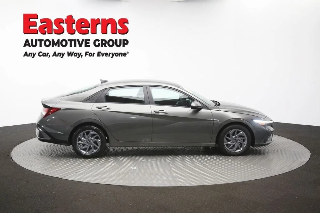 Used 2024 Gray Hyundai SEL image 43
