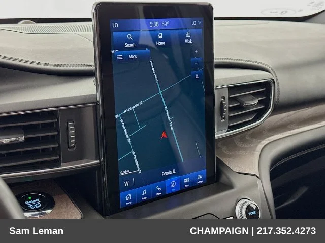 Used 2020 Red Ford Platinum image 13