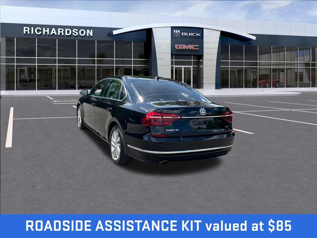 Used 2018 Black Volkswagen 2.0T SE image 3