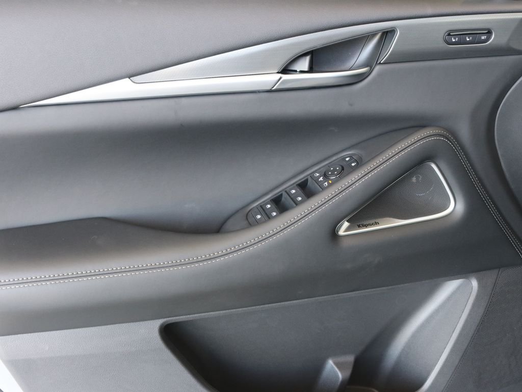 New 2027 HARBOR GRAY INFINITI Luxe AWD image 26