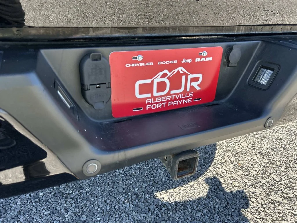 Used 2019 Black Ford XLT image 18